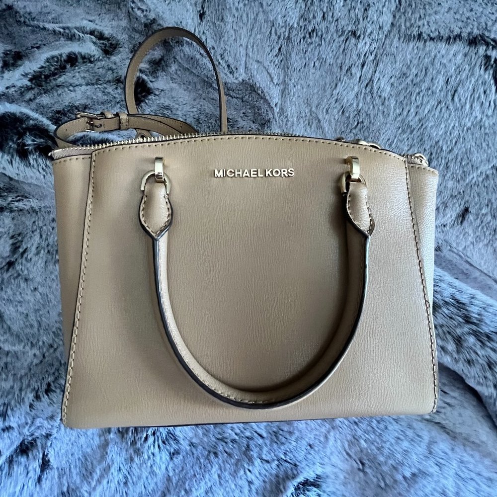Michael Kors Cross body bag